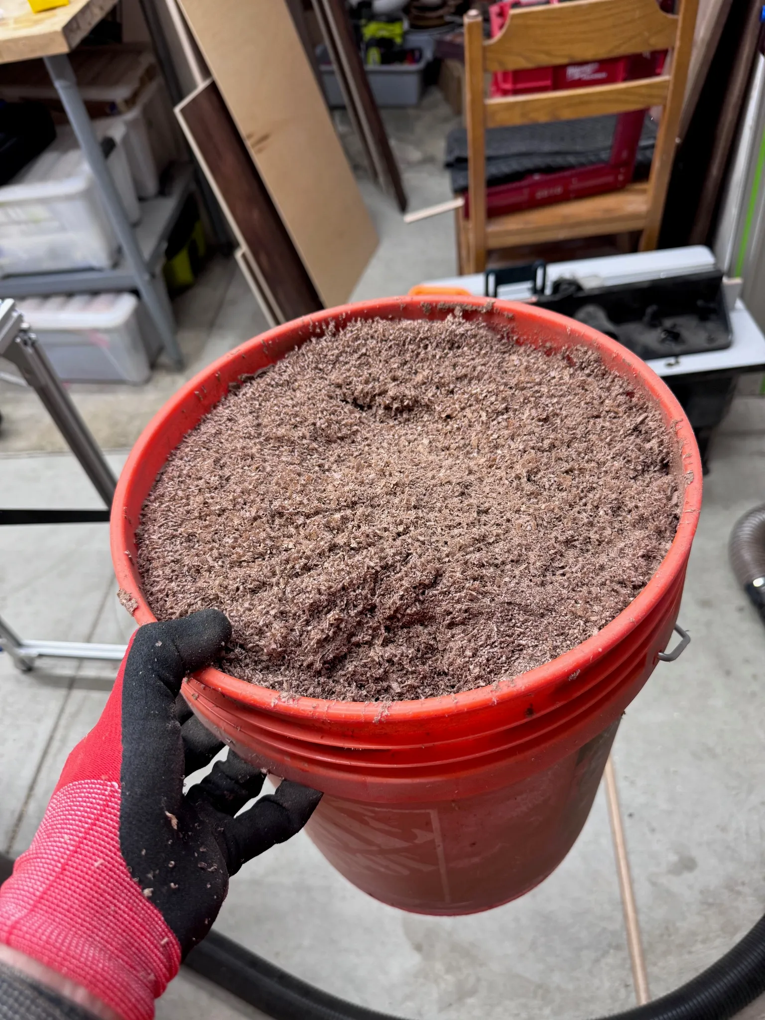 5 gallons of sawdust