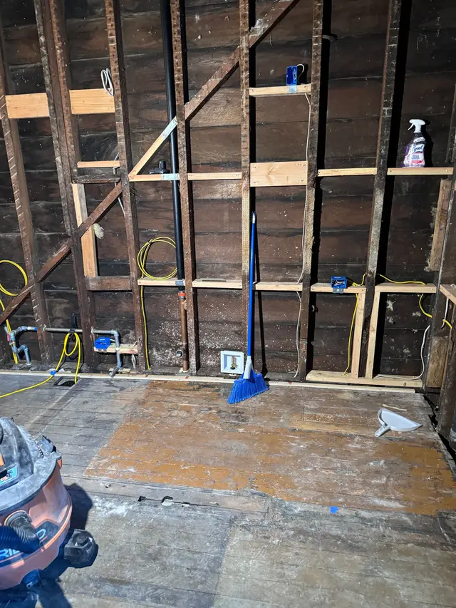 Photo gallery: 2024 06 electrical, image 4 of 11