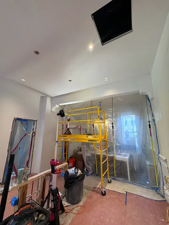 Photo gallery: 2024 07 paint, image 3 of 6