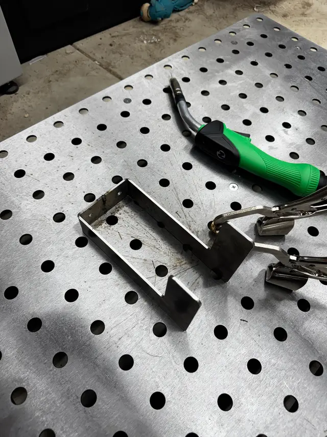 Photo gallery: august hose hook, image 3 of 10