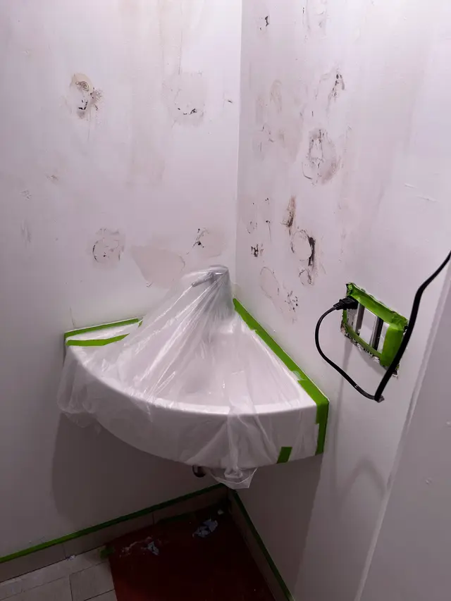 Photo gallery: half bath, image 11 of 24